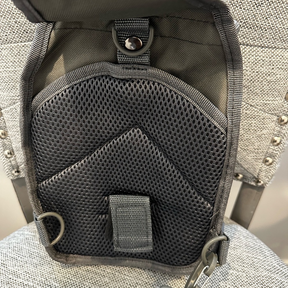 New with Tags East West USA Sling Bag - Picture 5 of 11